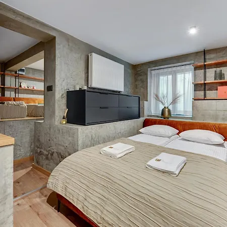 Dr - Side Premium Apartment